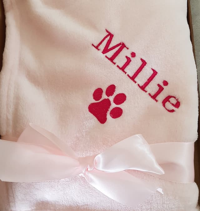 Personalised, embroidered dog/cat puppy/kitten blanket